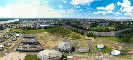 vue panoramique de l'usine de traitement de l'eau